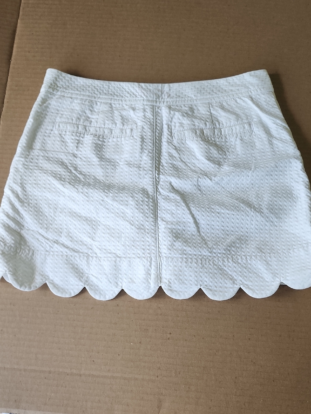 Lilly Pulitzer Scalloped Mini White Skirt Skort - Picture 4 of 10